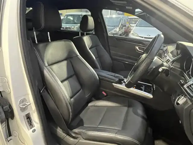 メルセデス・ベンツ Ｅ２５０ アバンギャルド 千葉県 2015(平27)年 3.4万km ダイヤモンドホワイト サンルーフ/純正ナビ(AM/FM/CD/DVD/フルセグ/USB)/アラウンドビューモニター/バックカメラ/クルーズコントロール(追従あり)/コーナーセンサー/ETC/オートライト/LEDヘッドライト/プッシュスタート/D/N側パワーシート/D/N側シートヒーター/フォグランプ