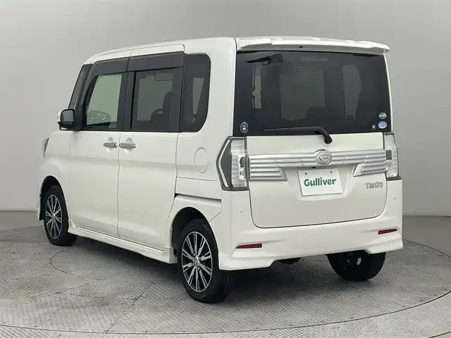 ダイハツ タント カスタム X トップED SAⅡ 道央・札幌 2016(平28)年 4.7万km パールホワイトⅢ ・４WD/・純正SDナビ/　CD／SD／iPod／USB／ワンセグ/・バックカメラ/・スマートアシストII/・片側（左）パワースライドドア/・衝突軽減ブレーキ/・横滑り防止/・後のみコーナーセンサー/・ハーフレザー/・ステアリングリモコン/・LEDヘッドライト/・オートライト/・プッシュスタート/・スマートキー/・スペアキー/・純正フロアマット/・純正サマー14インチAW