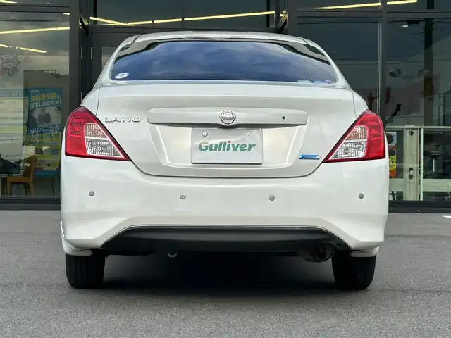 日産 ラティオ G 愛媛県 2015(平27)年 1.7万km ブリリアントホワイトパール 純正7型ナビ/アイドリングストップ/クリアランスソナー/純正フロアマット/プッシュスタート/ヘッドライトレベライザー/純正ドアバイザー/電格ミラー/シガーソケット/純正ホイールキャップ/スペアキー/現状サマー(鉄)(175/70/R14)/YOKOHAMA BluEarth EsEs32