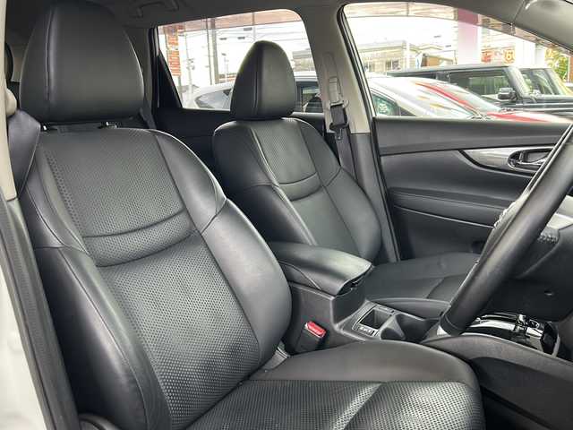日産 エクストレイル 20X エマージェンシーブレーキ 鳥取県 2016(平28)年 8.2万km ブリリアントホワイトパール ワンオーナー/スマートキーx2個/カプロンシート/プリクラッシュ/レーンデパーチャー/クリアランスソナー/社外メモリナビ/フルセグ・Bluetooth/バックカメラ/前席シートヒーター/オートライト/LEDヘッドライト/保証書・取説