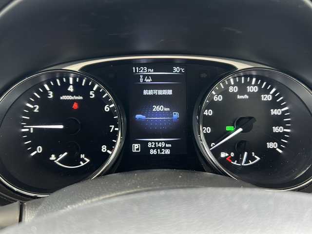 日産 エクストレイル 20X エマージェンシーブレーキ 鳥取県 2016(平28)年 8.2万km ブリリアントホワイトパール ワンオーナー/スマートキーx2個/カプロンシート/プリクラッシュ/レーンデパーチャー/クリアランスソナー/社外メモリナビ/フルセグ・Bluetooth/バックカメラ/前席シートヒーター/オートライト/LEDヘッドライト/保証書・取説