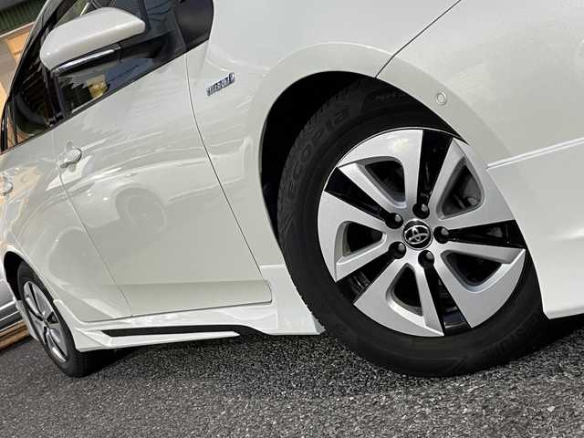 トヨタ プリウス A 福島県 2018(平30)年 5.5万km パール 社外エアロ/LEDヘッドライト/衝突軽減ブレーキ/オートライト/ブラインドスポットモニター/レーンキープアシスト/レーダークルーズコントロール/純正ナビ/バックカメラ/ETC/オートマチックハイビーム