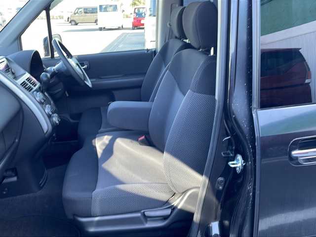 ホンダ モビリオ スパイク A Lパッケージ 徳島県 2002(平14)年 1.6万km 黒 ターボ/純正オーディオ　（MD）/純正14インチアルミホイール/純正ドアバイザー/電動格納ミラー/フルフラットシート/フォグライト/ダブルエアバック/キセノンヘッドライト/両側スライドドア/スペアキー/リモコンキー