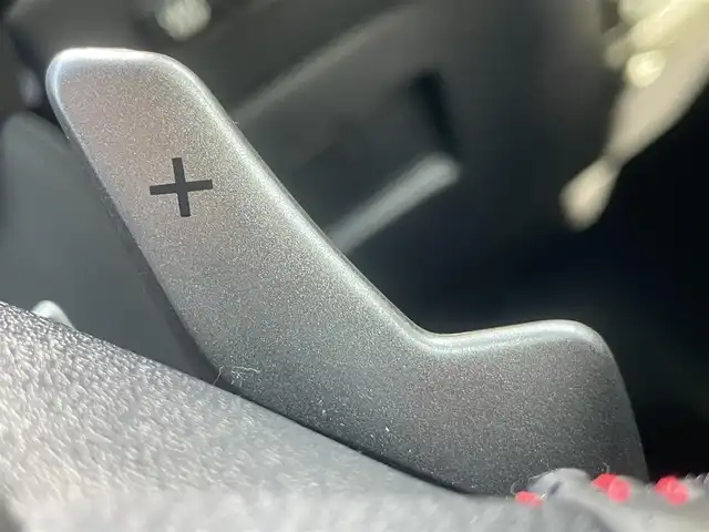 レクサス ＮＸ 200t Fスポーツ 熊本県 2016(平28)年 6.9万km ホワイトノーヴァガラスフレーク 革シート/プッシュスタート/純正ナビ/（CD・DVD・フルセグTV・BTオーディオ・SD）/バックカメラ/ビルトインETC/レーダークルーズ/パドルシフト/パワーバックドア/前席パワーシート・右前席シートメモリー/前席エアーシート・シートヒーター/ステアリングヒーター/LEDヘッドライト/オートライト/フォグライト/前後コーナーセンサー/横滑り防止装置/ウィンカーミラー/フロアマット/ドアバイザー/スマートスペアキー×1本