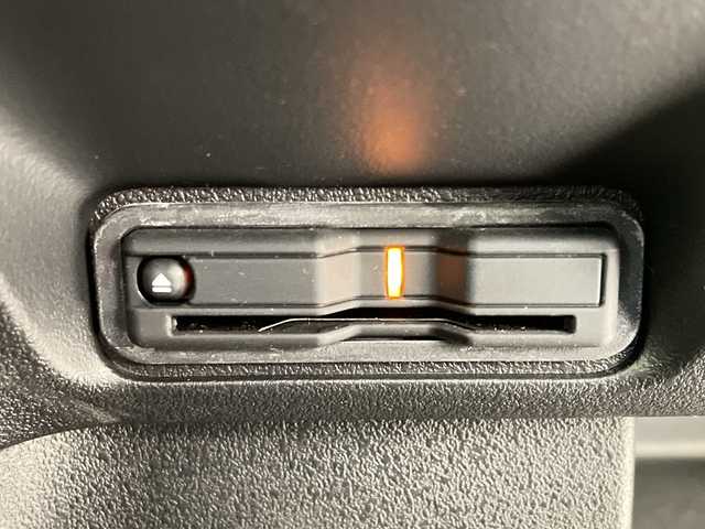 ホンダ Ｎ ＢＯＸ カスタム ターボ 埼玉県 2024(令6)年 0.8万km メテオロイドグレーメタリック ホンダセンシング/純正9インチメモリーナビ/　　CD/DVD/BT/USB/フルセグ/カープレイ/バックカメラ/両側電動スライドドア/レーダークルーズコントロール/レーンキープアシスト/コーナーセンサー/LEDヘッドライト/ハーフレザーシート/シートヒーター/純正15インチアルミホイール/パドルシフト/オートブレーキホールド/ETC/スマートキー×2/禁煙車