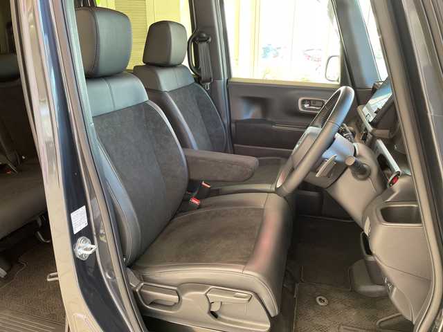 ホンダ Ｎ ＢＯＸ カスタム ターボ 埼玉県 2024(令6)年 0.8万km メテオロイドグレーメタリック ホンダセンシング/純正9インチメモリーナビ/　　CD/DVD/BT/USB/フルセグ/カープレイ/バックカメラ/両側電動スライドドア/レーダークルーズコントロール/レーンキープアシスト/コーナーセンサー/LEDヘッドライト/ハーフレザーシート/シートヒーター/純正15インチアルミホイール/パドルシフト/オートブレーキホールド/ETC/スマートキー×2/禁煙車