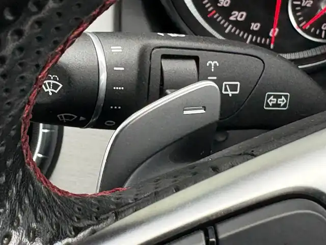 メルセデス・ベンツ ＣＬＡ１８０ Sブレイク　スポーツ 石川県 2017(平29)年 3.9万km 白 純正HDDナビ/　Bluetooth・AM/FM・CD・DVD・USB・AUX/フルセグTV/バックカメラ/ETC2.0/前後ドライブレコーダー/アダプティブクルーズコントロール/パワーシート（D席）/シートメモリー/アンチロック・ブレーキ・システム/衝突被害軽減システム/横滑り防止装置/前後コーナーセンサー/レーンキープアシスト/盗難防止装置/パーキングアシスト/アイドリングストップ/エアバッグ（W+サイド）/カーテンエアバッグ/純正アルミホイール/スマートキー