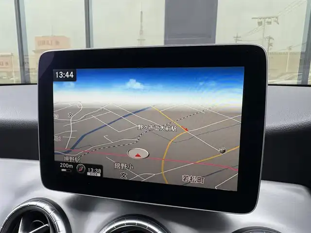 メルセデス・ベンツ ＣＬＡ１８０ Sブレイク　スポーツ 石川県 2017(平29)年 3.9万km 白 純正HDDナビ/　Bluetooth・AM/FM・CD・DVD・USB・AUX/フルセグTV/バックカメラ/ETC2.0/前後ドライブレコーダー/アダプティブクルーズコントロール/パワーシート（D席）/シートメモリー/アンチロック・ブレーキ・システム/衝突被害軽減システム/横滑り防止装置/前後コーナーセンサー/レーンキープアシスト/盗難防止装置/パーキングアシスト/アイドリングストップ/エアバッグ（W+サイド）/カーテンエアバッグ/純正アルミホイール/スマートキー