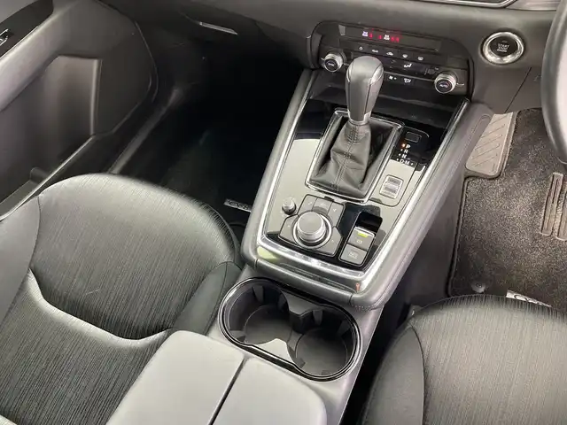 マツダ ＣＸ－８ 25S スマートエディション 鹿児島県 2021(令3)年 5.7万km スノーフレイクホワイトパールマイカ 純正SDナビ/Bluetooth/全方位モニター/フルセグテレビ/アイドリングストップ/レーダークルーズコントロール/ETC/前後純正ドラレコ/純正フロアマット/LEDヘッドライト/前後コーナーセンサー