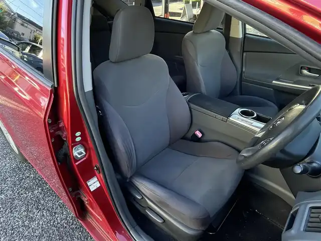 トヨタ プリウス α S 埼玉県 2012(平24)年 8.3万km レッドマイカメタリック 純正ナビTV/プッシュスタート/バックカメラ/ビルトインETC/オートライト/フォグランプ/取扱説明書/保証書付整備手帳