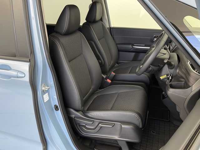 ホンダ フリード G ホンダセンシング 愛知県 2022(令4)年 1.2万km シーグラスブルーパール 純正9インチナビ/【Bluetooth/フルセグTV/Apple Carplay/CD/DVD/AM/FM/USB】/バックカメラ/両側パワースライドドア/衝突軽減ブレーキ/誤発進抑制機能/歩行者事故低減ステアリング/路外逸脱抑制機能/レーダークルーズコントロール/標識認識機能/先行車発進お知らせ機能/コーナーセンサー/アイドリングストップ/D/Nシートヒーター/ハーフレザーシート/前後ドライブレコーダー/ビルトインETC/ステアリングスイッチ/プッシュスタート/スマートキー/革巻きステアリング/ドアバイザー/純正フロアマット/LEDオートライト/フォグランプ/純正15インチアルミホイール/ドアバイザー/電動格納ミラー