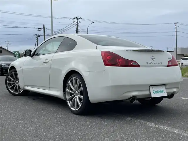 日産 スカイライン 370GT Type S 青森県 2009(平21)年 15.1万km クリスタルホワイトパール FR駆動/6速MT/純正HDDナビ/　 AM/FM/BT/CFカード/CD/DVD/AUX/アナログTV/バックカメラ/HIDオートライト/フォグランプ/パワーシート/純正19インチアルミホイール/スマートキー/スタッドレスタイヤ付き社外アルミホイール保管/　 (225/50/R18)