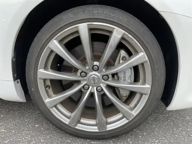 日産 スカイライン 370GT Type S 青森県 2009(平21)年 15.1万km クリスタルホワイトパール FR駆動/6速MT/純正HDDナビ/　 AM/FM/BT/CFカード/CD/DVD/AUX/アナログTV/バックカメラ/HIDオートライト/フォグランプ/パワーシート/純正19インチアルミホイール/スマートキー/スタッドレスタイヤ付き社外アルミホイール保管/　 (225/50/R18)