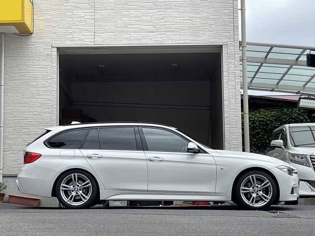 ＢＭＷ ３２０ｄ ツーリング Mスポーツ 大分県 2014(平26)年 4.2万km アルピンホワイトⅢ 純正18インチアルミホイール/純正フロアマット/純正ETC/純正ナビ/Bluetooth/オートライト/レーンキープアシスト/衝突被害軽減ブレーキ/バックカメラ/MTモード付きAT