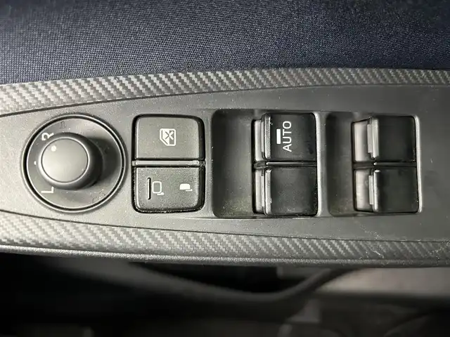 マツダ デミオ 13S 鹿児島県 2015(平27)年 9.3万km ディープクリスタルブルーマイカ 純正ナビ/(AUX/Bluetooth/AM/FM)/社外ETC/純正LEDヘッドライト/オートライト/MTモード付AT/社外前後ドライブレコーダー/アイドリングストップ/横滑り防止装置/衝突被害軽減システム/電格ミラー/純正フロアマット