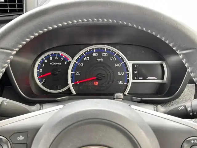 トヨタ ルーミー カスタムG－T 宮城県 2020(令2)年 2.9万km ブライトシルバーM コンフォートパッケージ/・シートヒーター（運転席/助手席）/・シートバックテーブル（運転席/助手席）/パノラミックビュー対応ナビレディパッケージ/・パノラミックビューモニター/・ステアリングスイッチ/＝＝＝/スマートアシスト/・衝突回避支援ブレーキ機能/・衝突警報/・車線逸脱警報機能/・ブレーキ制御付誤発進抑制機能/・先行車発進お知らせ機能/・アダプティブドライビングビーム/・アダプティブクルーズコントロール/・ふらつき警報/・サイドビューランプ/・コーナーセンサー/・路外逸脱警報/・標識認識機能/純正ナビ（NSZT-W68T）/・CD/DVD/・Bluetooth/・フルセグTV/ビルトインETC/ドライブレコーダー/ウェルカムパワースライドドア（運転席側/助手席側）/革巻きステアリング/電動パーキングブレーキ/ブレーキホールド/LEDヘッドランプ/フォグランプ/オートライト/スマートキー＆プッシュスタート/スペアキー/電動格納ミラー/純正15インチAW/純正フロアマット/Wエアバッグ