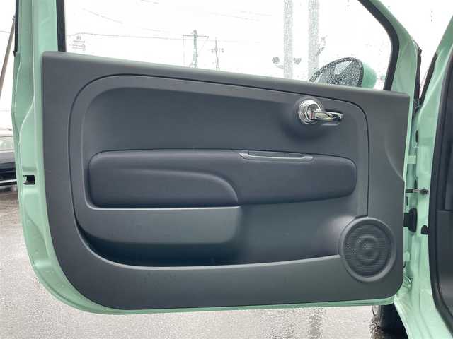 フィアット ５００ 1．2 ポップ 山梨県 2017(平29)年 4.3万km LATTE MENTA 純正ディスプレイオーディオ/Bluetooth/USB/AUX/ETC/CITYモード/半革/純正フロアマット/リモコンキー