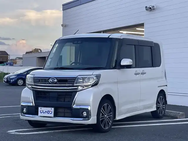 ダイハツ タント カスタム RS トップED SA Ⅲ 熊本県 2017(平29)年 8.8万km パールホワイトⅢ (株)IDOMが運営する【じしゃロン熊本店】の自社ローン専用車両になります。こちらは現金またはオートローンご利用時の価格です。自社ローンご希望の方は別途その旨お申付け下さい　/社外ナビ(AVN-R7W)/バックカメラ/フルセグテレビ/DVD/CD/Bluetooth接続/ETC/ハーフレザーシート/シートヒーター/両側パワースライドドア/LEDヘッドライト/オートマティックハイビーム/純正15インチアルミホイール/スマートキー