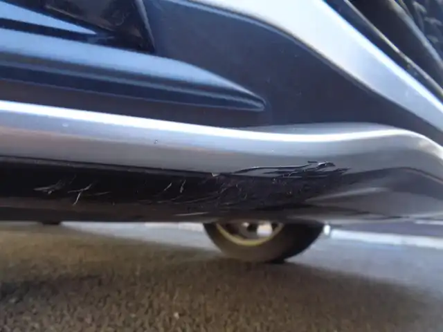 レクサス ＮＸ 350h Fスポーツ 鹿児島県 2023(令5)年 4.7万km ホワイトノーヴァガラスフレーク ワンオーナー/14インチディスプレイオーディオプラス/ナビ、フルセグ、BTオーディオ、CD、DVD/パノラミックビューカメラ/赤/黒コンビレザーシート/前席左右ベンチレーションエアシート/運転席シートメモリー/ステアリングヒーター/ヘッドアップディスプレイ/レーダークルーズコントロール/ビルトインETC2.0/サンルーフ/100V電源、USB×2口/カードキー、スマートキー2個あり/取説、保証書あり