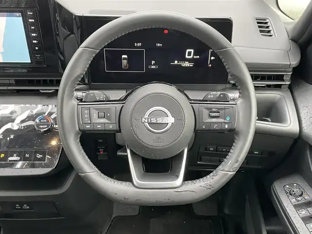 日産 セレナ X 宮崎県 2023(令5)年 0.5万km ホワイト 純正SDナビ/（AM/FM/BT)/フルセグTV/ステアリングスイッチ/プロパイロッド/パドルシフト/アイドリングストップ/プッシュスタート/ETC