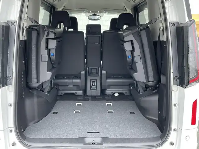 日産 セレナ X 宮崎県 2023(令5)年 0.5万km ホワイト 純正SDナビ/（AM/FM/BT)/フルセグTV/ステアリングスイッチ/プロパイロッド/パドルシフト/アイドリングストップ/プッシュスタート/ETC
