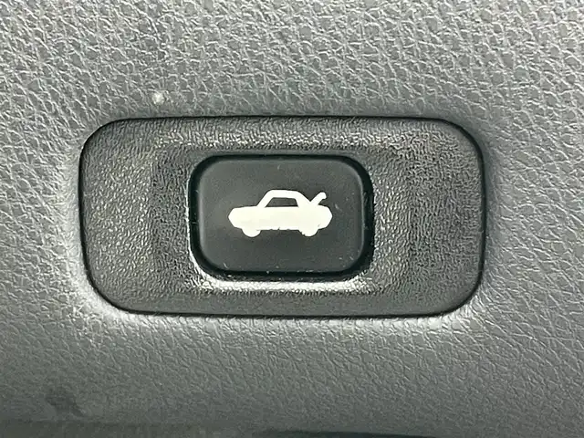 トヨタ クラウン ハイブリッド アスリートS 愛知県 2013(平25)年 12.6万km ホワイトパールクリスタルシャイン 純正8インチナビ/パワーシート/シートヒーター/クルーズコントロール/ETC/ドライブレコーダー/パワーバックドア/ステアリングヒーター/DVD/フルセグTV/オートライト/フォグランプ/純正アルミホイール/バックカメラ/純正フロアマット/カーテンエアバック/禁煙車