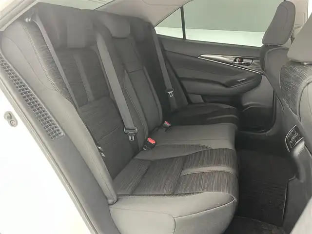 トヨタ クラウン ハイブリッド アスリートS 愛知県 2013(平25)年 12.6万km ホワイトパールクリスタルシャイン 純正8インチナビ/パワーシート/シートヒーター/クルーズコントロール/ETC/ドライブレコーダー/パワーバックドア/ステアリングヒーター/DVD/フルセグTV/オートライト/フォグランプ/純正アルミホイール/バックカメラ/純正フロアマット/カーテンエアバック/禁煙車