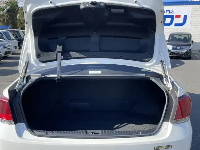 トヨタ クラウン ハイブリッド アスリートS 東京都 2013(平25)年 12.6万km ホワイトパールクリスタルシャイン (株)IDOMが運営する【じしゃロン昭島店】の自社ローン対象車両になります。こちらは現金ご利用時の価格です。自社ローンご希望の方は別途その旨お申付け下さい。					純正8インチナビ/パワーシート/シートヒーター/クルーズコントロール/ETC/ドライブレコーダー/ステアリングヒーター/DVD/フルセグTV/オートライト/フォグランプ/純正アルミホイール/バックカメラ/純正フロアマット/カーテンエアバック/禁煙車