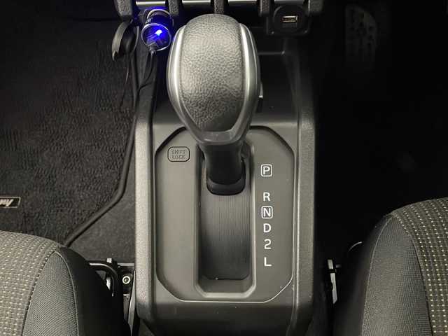 スズキ ジムニー XC 宮崎県 2021(令3)年 1.6万km ジャングルグリーン SUZUKI Safety Support/〇デュアルセンサーブレーキサポート/〇誤発進抑制機能/〇車線逸脱警報機能/〇ふらつき警報機能/〇標識認識機能/〇オートマチックハイビーム/〇先行車発進お知らせ機能/純正7インチディスプレイオーディオ（PVH-9300DVSZS)/CD/DVD/Bluetooth/クルーズコントロール/シートヒーター/LEDヘッドライト/ビルトインETC/純正16インチAW/スマートキー×2/保証書/取扱説明書