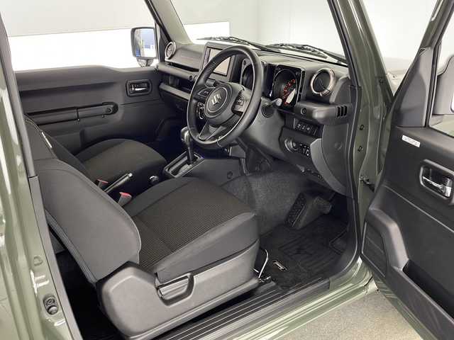 スズキ ジムニー XC 宮崎県 2021(令3)年 1.6万km ジャングルグリーン SUZUKI Safety Support/〇デュアルセンサーブレーキサポート/〇誤発進抑制機能/〇車線逸脱警報機能/〇ふらつき警報機能/〇標識認識機能/〇オートマチックハイビーム/〇先行車発進お知らせ機能/純正7インチディスプレイオーディオ（PVH-9300DVSZS)/CD/DVD/Bluetooth/クルーズコントロール/シートヒーター/LEDヘッドライト/ビルトインETC/純正16インチAW/スマートキー×2/保証書/取扱説明書