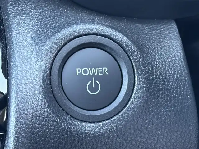 トヨタ ヤリスクロス ハイブリッド Z 大分県 2024(令6)年 0.2万km マッシブグレー ・ナビ(USB/Miracast)/・全方位カメラ/・フルセグテレビ/・プリクラッシュセーフティ/・ブラインドスポットモニター/・レーダークルーズコントロール/・オートハイビーム/・ステアリングヒーター/・ETC2.0/・運転席パワーシート/・シートヒーター/・ブレーキホールド/・スマートキー/・プッシュスタートボタン/・純正アルミホイール