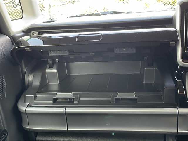 マツダ フレアワゴン カスタムスタイル ハイブリッド XS 山口県 2018(平30)年 4万km ブルーイッシュブラックパール3 社外SDナビ【KXM-E503V】/・フルセグTV/・Bluetooth/・AM/FM/・CD/DVD/・SD/・USB／iPod/両側パワースライドドア/ドライブレコーダー/ETC/バックカメラ/プッシュスタート/スマートキー(スペアキー有）/シートヒーター/ルーフサーキュレーター/後席ロールサンシェード/LEDヘッドライト/LEDフォグランプ/電動格納ウィンカーミラー/純正15インチアルミホイール/ベンチシート/助手席シートアンダートレー/取扱説明書/メンテナンスノート/ナビ取扱説明書/安全装備/・デュアルセンサーブレーキサポート /・誤発進抑制機能/・後退時ブレーキサポート/・誤発進抑制機能/・車線逸脱警報機能/・ふらつき警報機能/・先行車発進お知らせ機能/・ハイビームアシスト機能/・リアパーキングセンサー