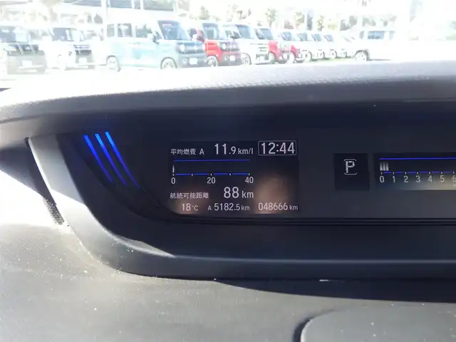 ホンダ フリード＋ クロスター ホンダセンシング 千葉県 2020(令2)年 4.9万km シーグラスブルーパール ホンダセンシング/・衝突軽減ブレーキ（CMBS）/・車線維持支援システム（LKAS）/・アダプティブクルーズコントロール（ACC）/・後方誤発進抑制機能/・誤発進抑制機能/両側パワースライドドア/ハーフレザーシート/純正メモリーナビ/地デジTV/【DVD/CD再生機能　Bluetooth接続】/バックカメラ/ドライブレコーダー（前後撮影）/革巻きステアリング/ETC/LEDヘッドライト/フォグライト/ウインカーミラー/リアコーナーセンサー/純正15インチアルミホイル/Honda スマートキー