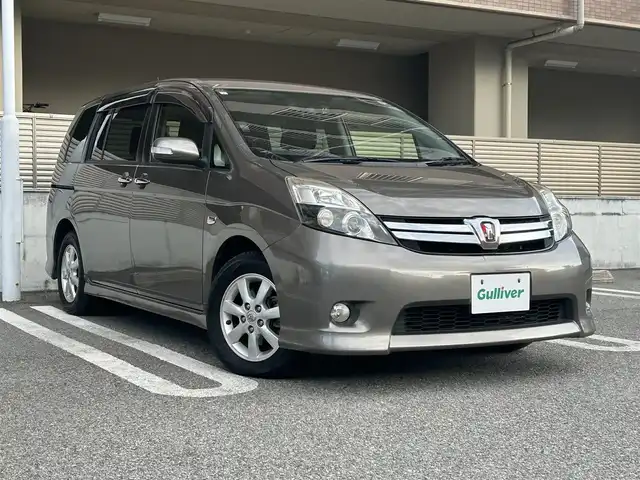 トヨタ アイシス プラタナ Vセレクション 大阪府 2013(平25)年 8.2万km グレーメタリック ワンオーナー/トヨタ純正7インチＳＤナビ（NSZT-W6２S）/・バックカメラ/・フルセグＴＶ/・ＣＤ/ＤＶＤ/ＢＴ/・ＡＭ/ＦＭ/両側パワースライドドア/ビルトインＥＴＣ/前方ドライブレコーダー（ＦＨＤ－１０８０Ｐ）/純正フロアマット/純正15インチアルミホイール/オートライト/フロントフォグランプ/電格ミラー/革巻きステアリング/スマートキー/プッシュスタート/保証書