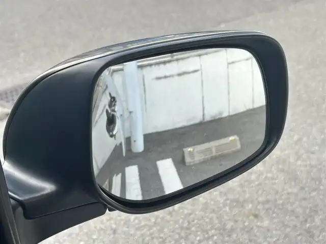 トヨタ アイシス プラタナ Vセレクション 大阪府 2013(平25)年 8.2万km グレーメタリック ワンオーナー/トヨタ純正7インチＳＤナビ（NSZT-W6２S）/・バックカメラ/・フルセグＴＶ/・ＣＤ/ＤＶＤ/ＢＴ/・ＡＭ/ＦＭ/両側パワースライドドア/ビルトインＥＴＣ/前方ドライブレコーダー（ＦＨＤ－１０８０Ｐ）/純正フロアマット/純正15インチアルミホイール/オートライト/フロントフォグランプ/電格ミラー/革巻きステアリング/スマートキー/プッシュスタート/保証書