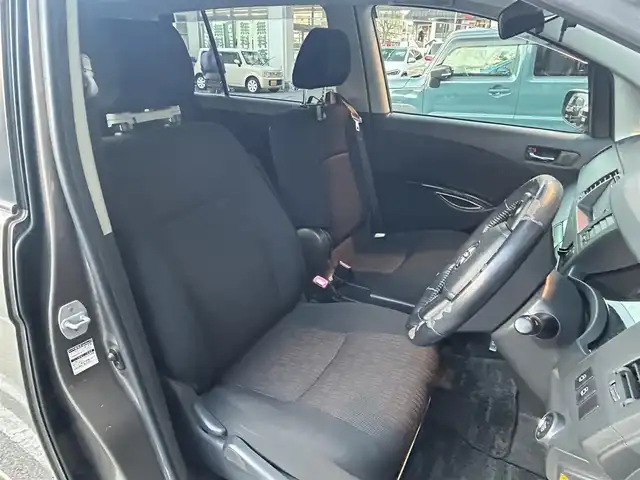 トヨタ アイシス プラタナ Vセレクション 大阪府 2013(平25)年 8.2万km グレーメタリック ワンオーナー/トヨタ純正7インチＳＤナビ（NSZT-W6２S）/・バックカメラ/・フルセグＴＶ/・ＣＤ/ＤＶＤ/ＢＴ/・ＡＭ/ＦＭ/両側パワースライドドア/ビルトインＥＴＣ/前方ドライブレコーダー（ＦＨＤ－１０８０Ｐ）/純正フロアマット/純正15インチアルミホイール/オートライト/フロントフォグランプ/電格ミラー/革巻きステアリング/スマートキー/プッシュスタート/保証書