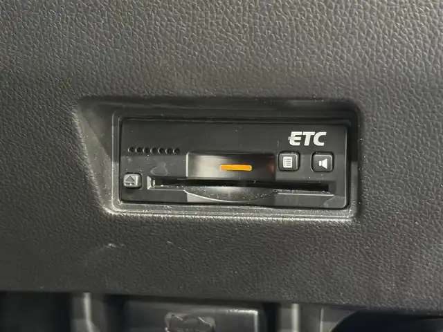スズキ スイフト スポーツ セーフティPKG 三重県 2018(平30)年 9.6万km スピーディーブルーM ガソリン（ハイオク）ターボ/FF/6F/カロッツェリア 8インチ『サイバーナビ』AVIC-CL901/（FM/AM/MSV/SD/Bluetooth/USB/iPod/HDMI/AUX）/【OP】全方位モニター/ビルトイン ETC/安全/【OP】セーフティパッケージ/・デュアルセンサーブレーキサポート/・車線逸脱抑制機能/・車線逸脱警報機能/・ふらつき警報機能/・アダプティブクルーズコントロール/・標識認識機能（車両進入禁止、はみ出し通行禁止、最高速度）/装備/・TEIN車高調キット FLEX Z/・シートヒーター（D）/・オートエアコン/・オートライトシステム/・LEDヘッドランプ/・オートハイビーム機能/・前後フォグランプ/・プッシュスタート/・ステアリングスイッチ/・純正17inAW/・保/取/・予備スマートキーx1