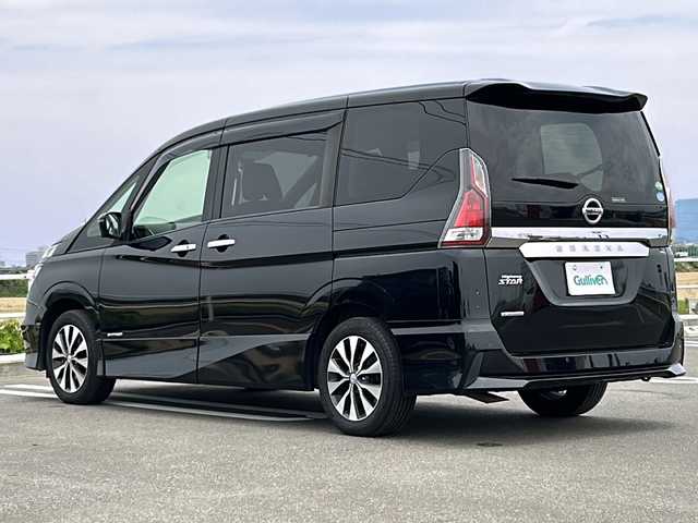 日産 セレナ ハイウェイスターVセレクションⅡ 佐賀県 2018(平30)年 8.2万km ダイヤモンドブラック ワンオーナー/純正９型ナビ/・フルセグTV/CD/DVD/Bluetooth/アラウンドビューモニター/フリップダウンモニター/両側パワースライドドア/コーナーセンサー/ドライブレコーダー/エマージェンシーブレーキ/・速度標識標示/・道路標識標示/・ふらつき警報/クルーズコントロール/純正LEDヘッドライト/純正16インチアルミホイール/純正フロアマット/ETC/新車保証書/取扱説明書/スペアキー1本