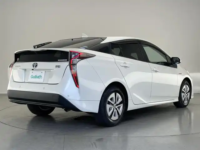 トヨタ プリウス A 愛知県 2018(平30)年 7.8万km ホワイトパールクリスタルシャイン 純正９型ナビ　フルセグＴＶ　Ｂｌｕｅｔｏｏｔｈ　ＨＵＤ　バックカメラ　ＥＴＣ　純正ドラレコ　トヨタセーフティセンス　レーダークルコン　ＬＥＤヘッドライト　衝突被害軽減　プッシュスタート　ＢＳＭ　禁煙車