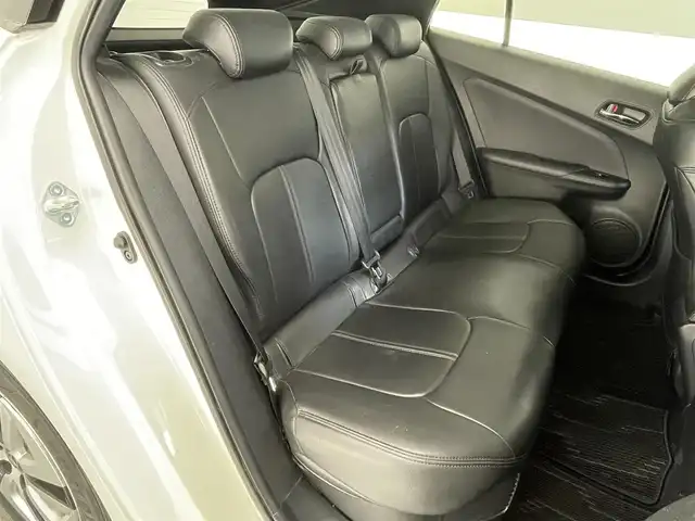トヨタ プリウス A 愛知県 2018(平30)年 7.8万km ホワイトパールクリスタルシャイン 純正９型ナビ　フルセグＴＶ　Ｂｌｕｅｔｏｏｔｈ　ＨＵＤ　バックカメラ　ＥＴＣ　純正ドラレコ　トヨタセーフティセンス　レーダークルコン　ＬＥＤヘッドライト　衝突被害軽減　プッシュスタート　ＢＳＭ　禁煙車