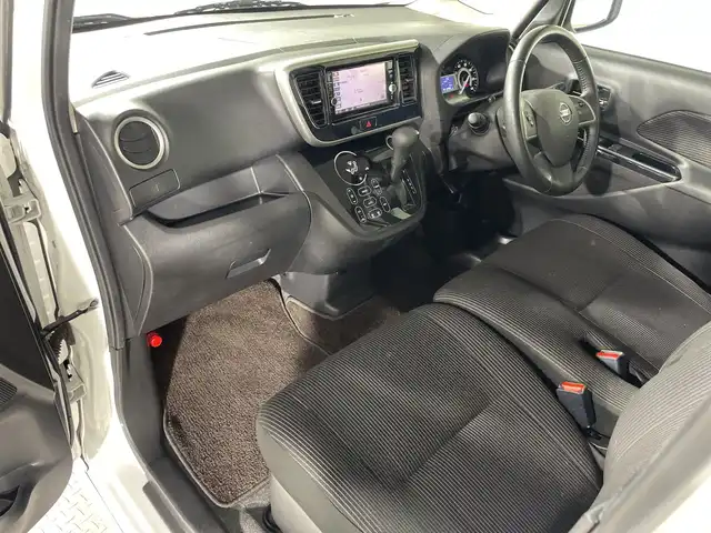 日産 デイズ ルークス ハイウェイスター Gターボ 神奈川県 2018(平30)年 5.8万km ホワイトパール ターボ/純正7型SDナビゲーション【MM318D-W】/フルセグ　CD DVD　SD　Bluetooth　/アラウンドビューモニター/両側電動スライドドア/クルーズコントロール/車線逸脱警報/エマージェンシーブレーキ/オートハイビーム/アイドリングストップ/前後センサー/社外前ドライブレコーダー/革巻きステアリング/ステアリングスイッチ/社外ETC/プッシュスタート/インテリジェントキー/LEDヘッドランプ/オートライト/フロントフォグ/純正15インチアルミホイール/純正リアスポイラー/スマートキー