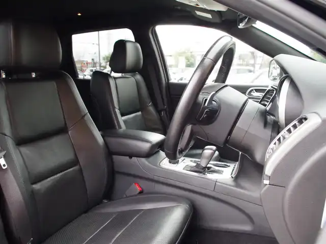 クライスラー・ジープ ジープ グランドチェロキー LTD 埼玉県 2020(令2)年 4.5万km ダイヤモンドブラッククリスタル ワンオーナー/ブラックレザーシート/アダプティブクルーズコントロール/CarPlay/パークセンサー/ブラインドスポットモニター/フロント/バックカメラ/純正ナビ/ドラレコ/ETC/Bluetooth/フルセグTV/全席シートヒーター/ベンチレーション/ステアリングヒーター/シートポジションメモリー機能