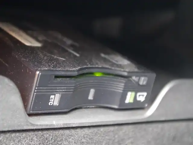 クライスラー・ジープ ジープ グランドチェロキー LTD 埼玉県 2020(令2)年 4.5万km ダイヤモンドブラッククリスタル ワンオーナー/ブラックレザーシート/アダプティブクルーズコントロール/CarPlay/パークセンサー/ブラインドスポットモニター/フロント/バックカメラ/純正ナビ/ドラレコ/ETC/Bluetooth/フルセグTV/全席シートヒーター/ベンチレーション/ステアリングヒーター/シートポジションメモリー機能