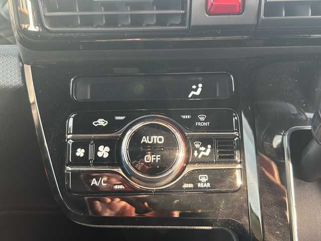 ダイハツ タント カスタム RS スタイルセレクション 香川県 2021(令3)年 1.4万km ファイアークォーツレッドM ディスプレイオーディオ/両側パワースライドドア/ウェルカムオープン機能/アラウンドビューモニター/レーダークルーズコントロール/アイドリングストップ/社外フロアマット/シートヒーター/オートライト/スペアキー/ETC/コーナーセンサー前後