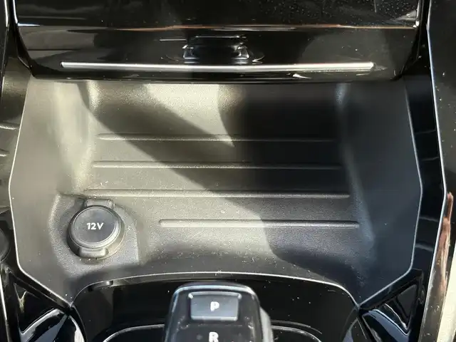 プジョー ２０８ GT ライン 山口県 2021(令3)年 6.9万km 黄Ⅱ USB/BT/iPod/AppleCarPlay/AndroidAuto/FM//AM/ETC/バックカメラ/オートライト/クルーズコントロール/前方ドライブレコーダー/レーンパーキングアシスト/コーナーセンサー/ドライブモード/電動格納ミラー