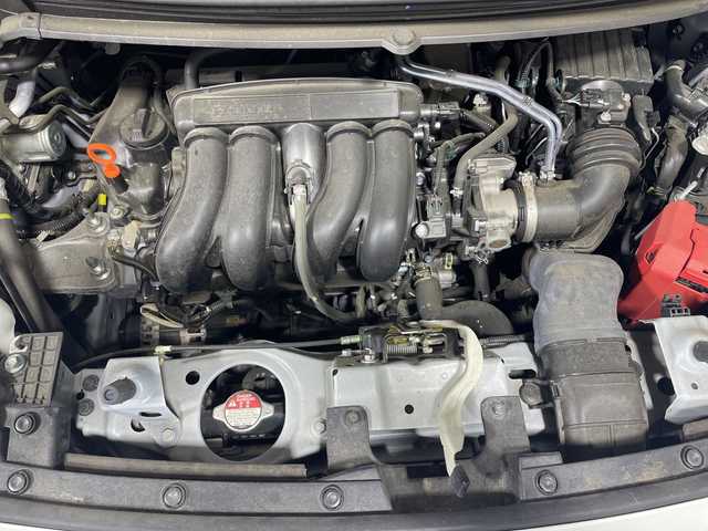 ホンダ フリード G 神奈川県 2022(令4)年 2万km プラチナホワイトパール 純正SDナビ/Bluetooth・CD・SD・USB/両側パワースライドドア/ホンダセンシング/クルーズコントロール/前側ドライブレコーダー/バックカメラ/シートヒーター/ETC/スマートキー/LEDヘッドライト/オートライト/レーンキープアシスト/横滑り防止装置/衝突被害軽減システム/保証書