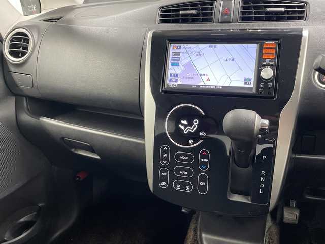 日産 デイズ ハイウェイスター Vセレ +Safty 神奈川県 2014(平26)年 5.2万km ホワイトパール アイドリングストップ/純正ナビ/スマートキー/純正14インチアルミホイル/衝突被害軽減システム/盗難防止システム/アイドリングストップ/フォグランプ/ウィンカーミラー/電格格納ミラー/プッシュスタート/フロアマット/スペアキー