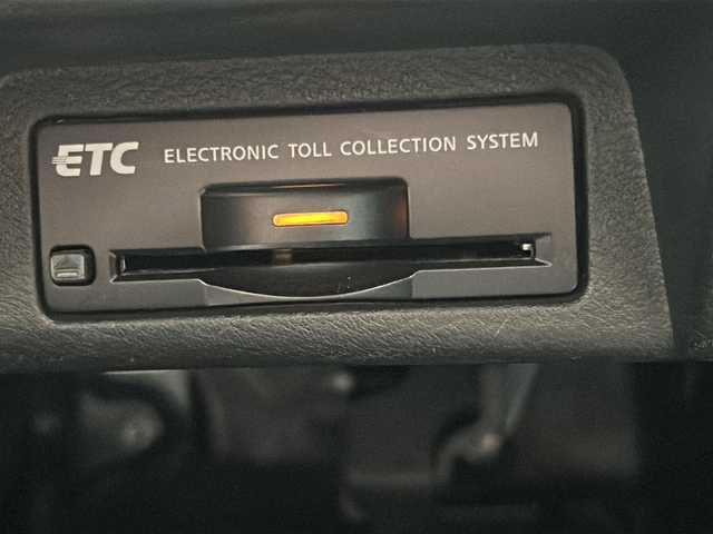 日産 スカイライン ハイブリッド 350GT Type P 京都府 2015(平27)年 14.4万km スーパーブラック 純正ナビ/・フルセグTV/BT Audio/CD/DVD/・フロント/サイド/バックカメラ/ドラレコ/ETC/インテリジェントクルーズコントロール/インテリジェントペダル/レザーシート/パワーシート/メモリーシート/シートヒーター/プッシュスタート/オートライト/オートハイビーム/レーダーセンサー/ドアバイザー/純正フロアマット/保証書/取扱説明書/スマートスペアキー×1