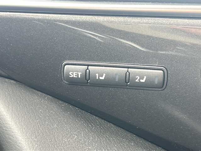 日産 スカイライン ハイブリッド 350GT Type P 京都府 2015(平27)年 14.4万km スーパーブラック 純正ナビ/・フルセグTV/BT Audio/CD/DVD/・フロント/サイド/バックカメラ/ドラレコ/ETC/インテリジェントクルーズコントロール/インテリジェントペダル/レザーシート/パワーシート/メモリーシート/シートヒーター/プッシュスタート/オートライト/オートハイビーム/レーダーセンサー/ドアバイザー/純正フロアマット/保証書/取扱説明書/スマートスペアキー×1