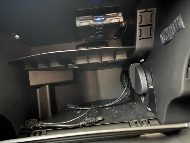 日産 エクストレイル 20Xt 静岡県 2011(平23)年 10.5万km ダイヤモンドブラック ハイパールーフレール/サンルーフ/BF Goodrichタイヤ/・Trail-Terrain T/A/純正ナビ/・MC311D-A/・フルセグ/・DVD再生/・CD再生/・Bluetooth接続/・SD/バックカメラ/ETC/全席シートヒーター/カブロンシート/本革巻きステアリング/ISOFIX/オートライト/フォグライト/純正フロアマット/ドアバイザー/キーレス×1/取扱説明書/新車保証書